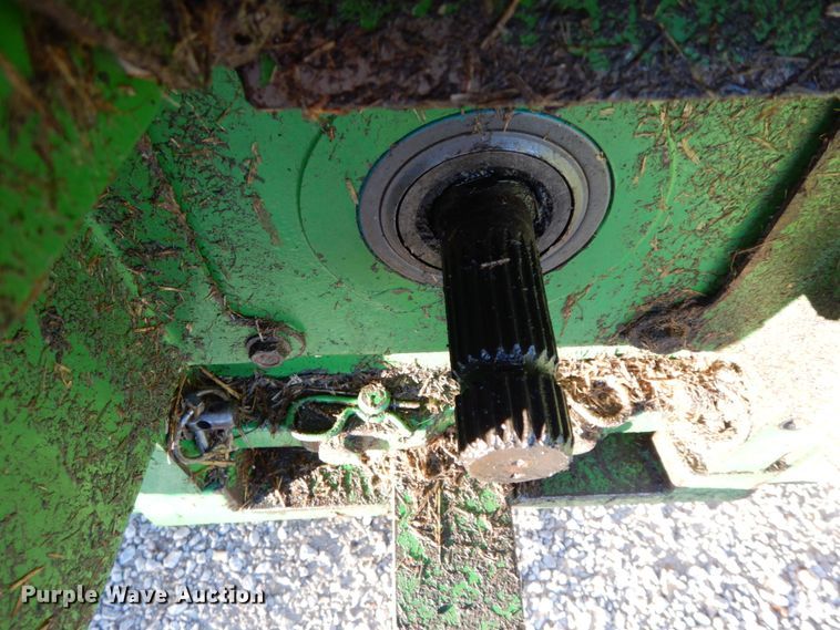 image for item FG9695 1996 John Deere 7600  tractor