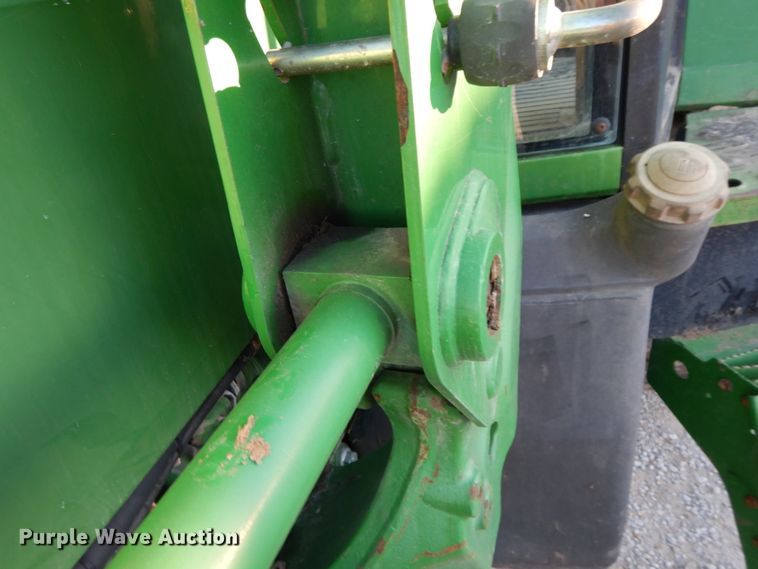 image for item FG9695 1996 John Deere 7600  tractor