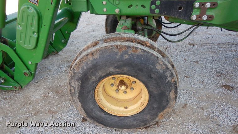 image for item FG9695 1996 John Deere 7600  tractor