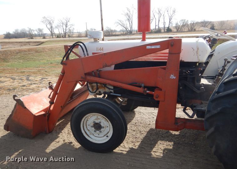 image for item FT9248 David Brown 990  tractor