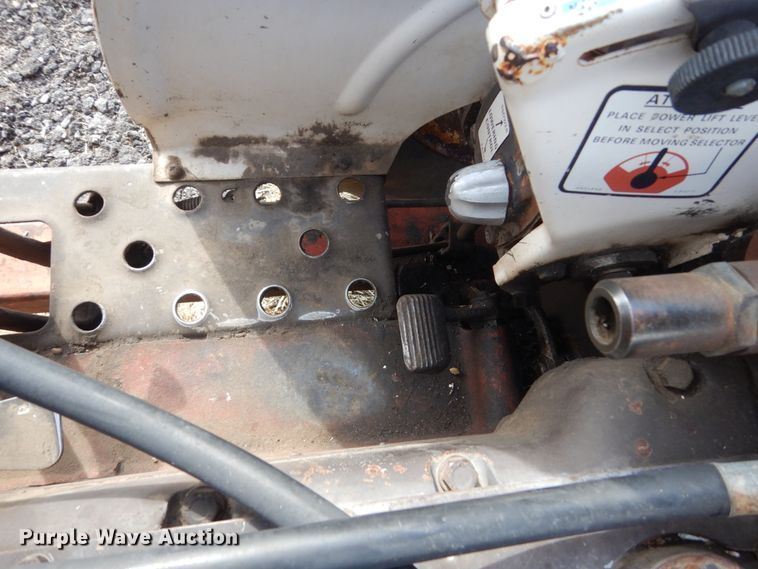 image for item FT9248 David Brown 990  tractor