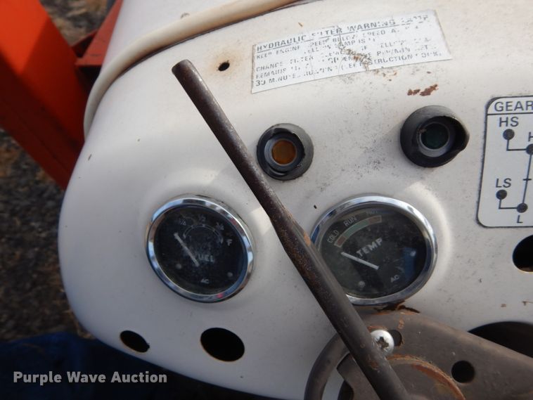 image for item FT9248 David Brown 990  tractor