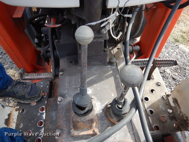 image for item FT9248 David Brown 990  tractor