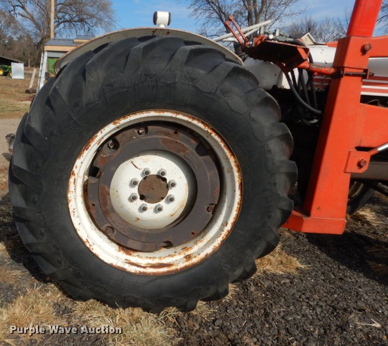 image for item FT9248 David Brown 990  tractor