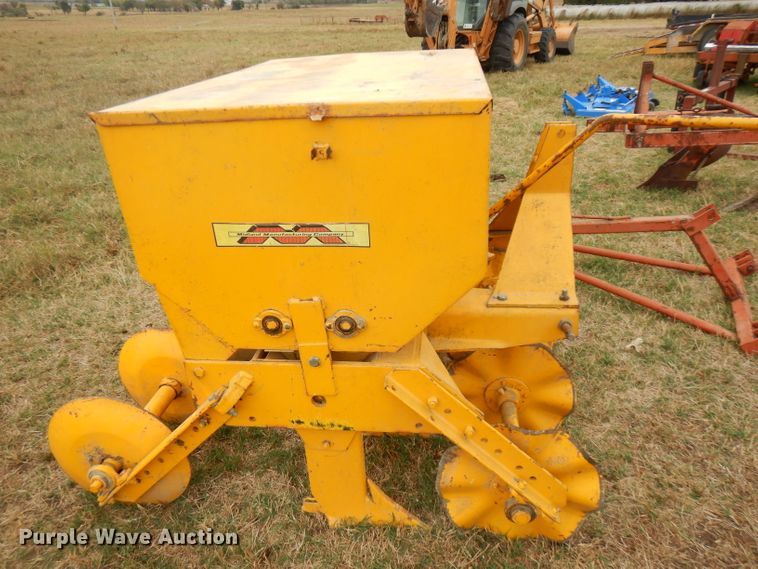 image for item FW9820 Ag equipment