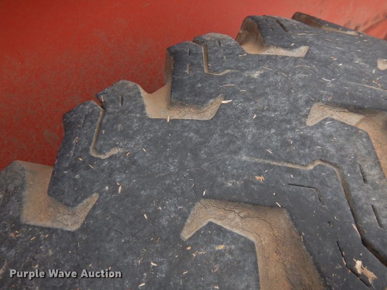 image for item FW9824 Massey-Ferguson 110 manure spreader