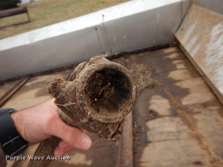 image for item FW9824 Massey-Ferguson 110 manure spreader