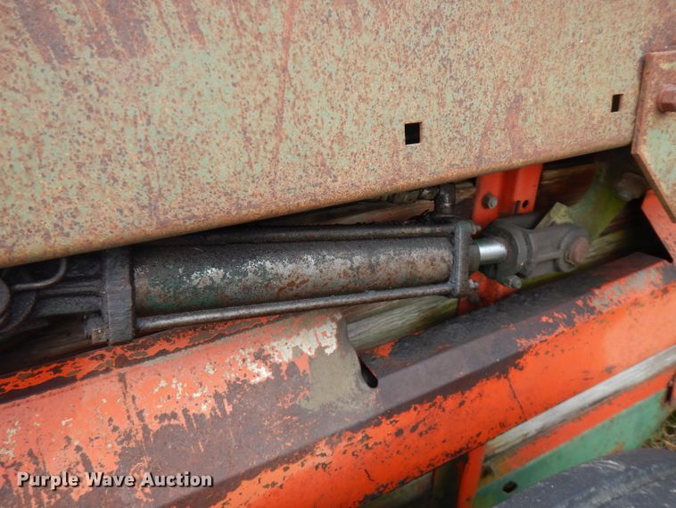 image for item FW9825 New Idea 245 manure spreader