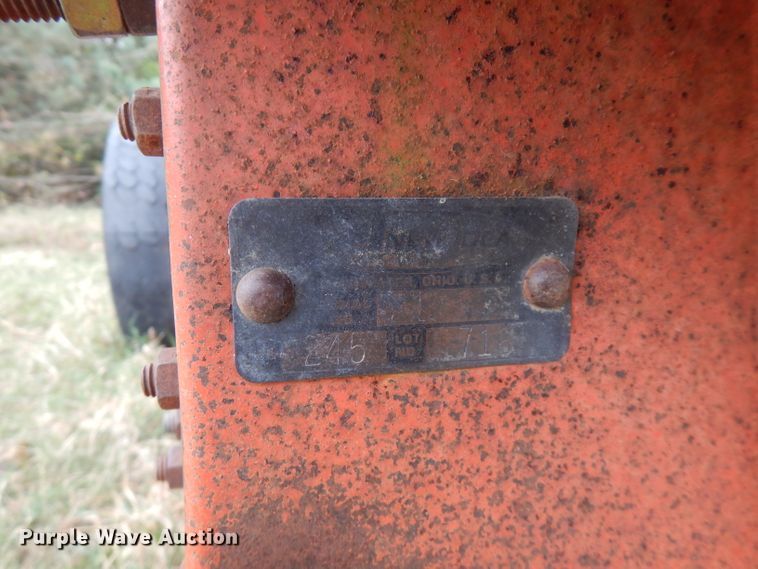 image for item FW9825 New Idea 245 manure spreader