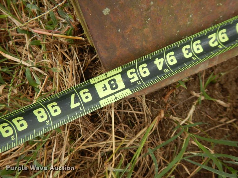 image for item FW9827 John Deere blade