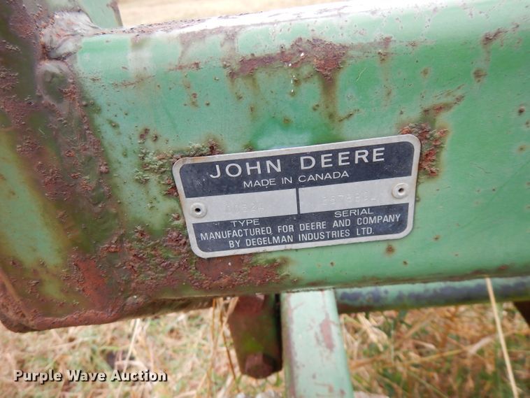image for item FW9827 John Deere blade