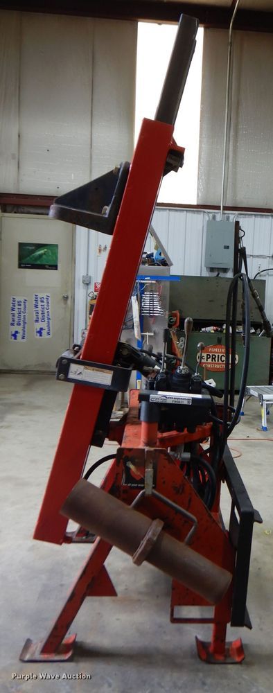 image for item FW9831 Wheatheart High & Heavy Hitter post driver