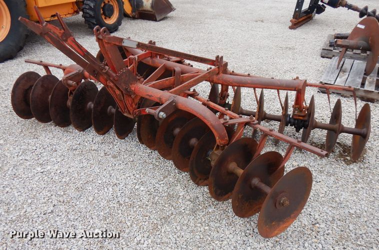 image for item FW9835 Massey-Ferguson 25 tandem disk