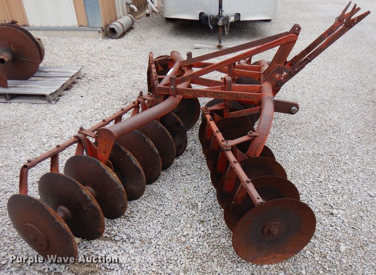 image for item FW9835 Massey-Ferguson 25 tandem disk