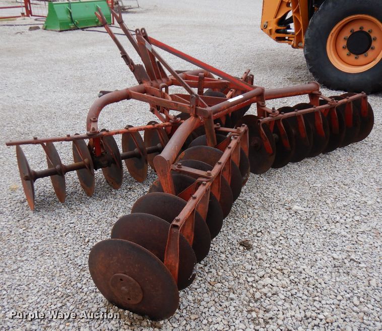 image for item FW9835 Massey-Ferguson 25 tandem disk