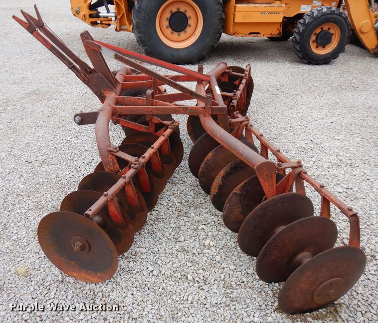 image for item FW9835 Massey-Ferguson 25 tandem disk