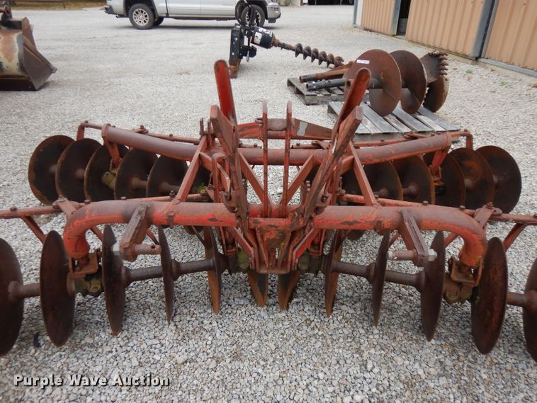 image for item FW9835 Massey-Ferguson 25 tandem disk