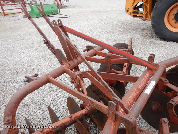 image for item FW9835 Massey-Ferguson 25 tandem disk