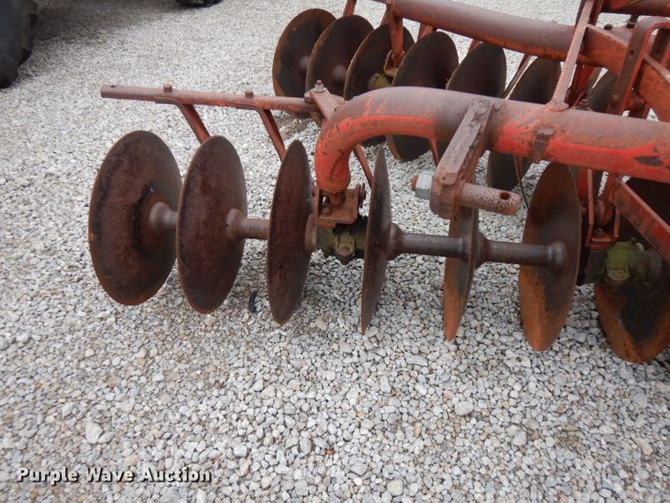 image for item FW9835 Massey-Ferguson 25 tandem disk