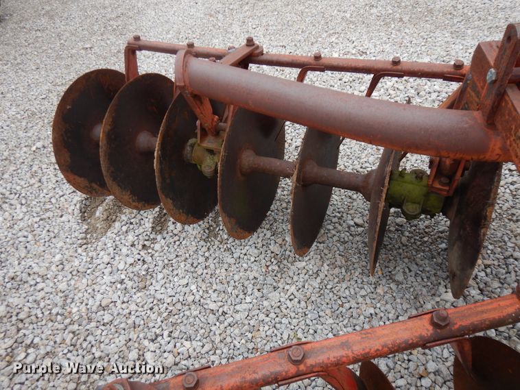 image for item FW9835 Massey-Ferguson 25 tandem disk