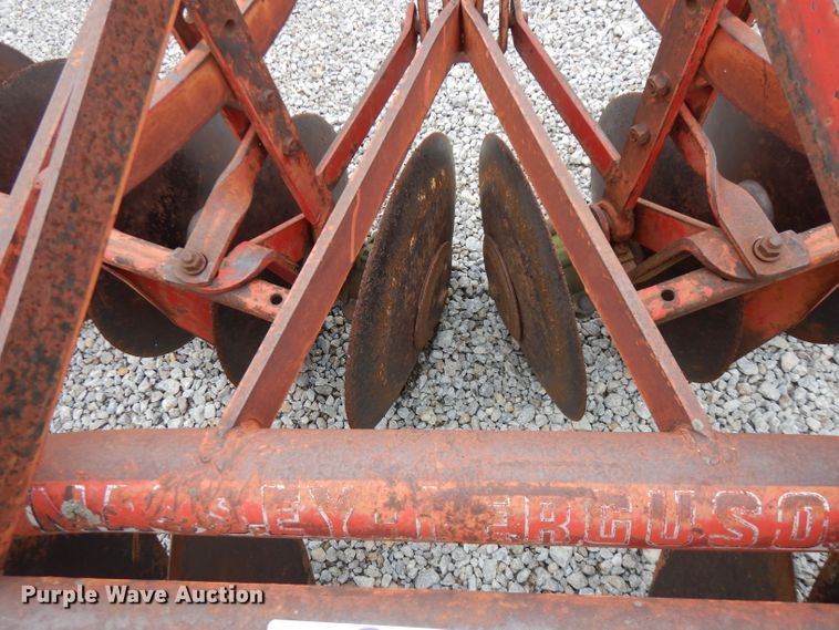 image for item FW9835 Massey-Ferguson 25 tandem disk