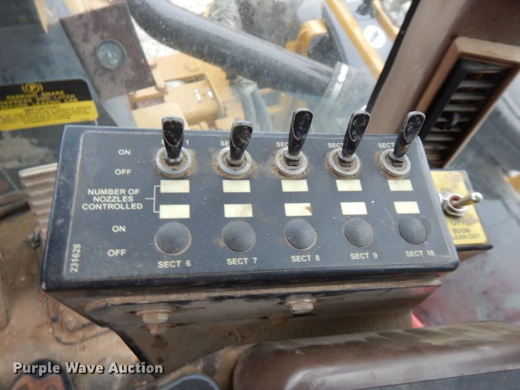 image for item FW9838 2001 Ag-Chem RoGator 854  sprayer