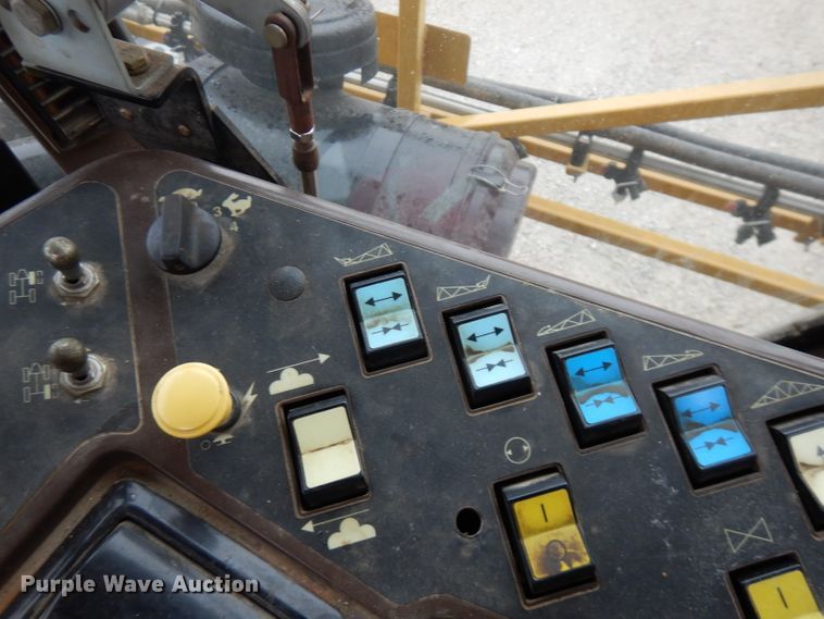 image for item FW9838 2001 Ag-Chem RoGator 854  sprayer