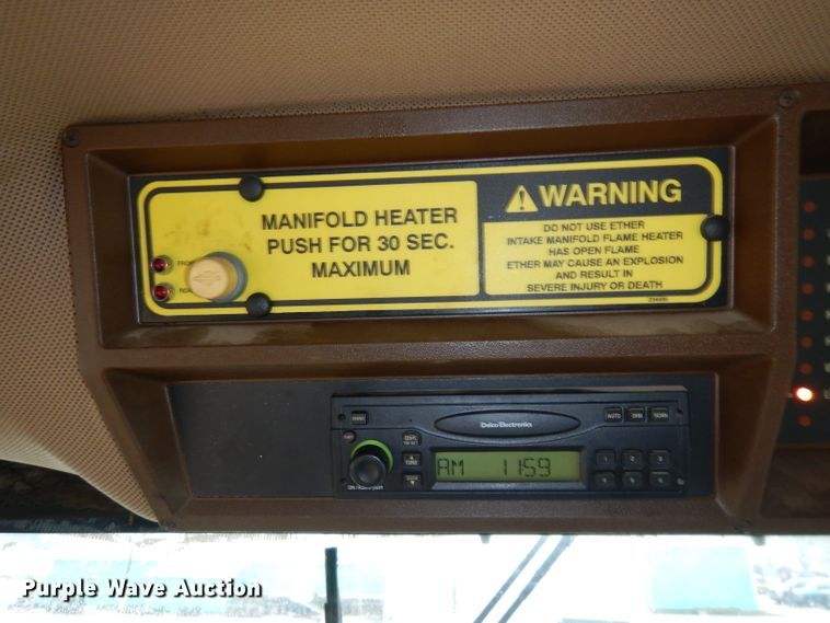 image for item FW9838 2001 Ag-Chem RoGator 854  sprayer