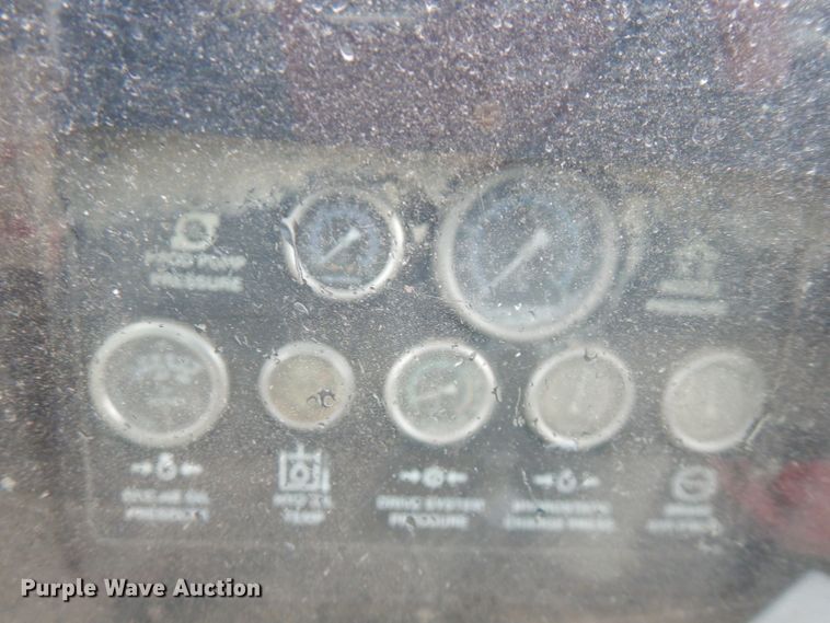 image for item FW9838 2001 Ag-Chem RoGator 854  sprayer