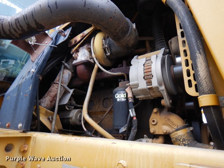 image for item FW9838 2001 Ag-Chem RoGator 854  sprayer