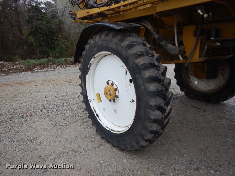 image for item FW9838 2001 Ag-Chem RoGator 854  sprayer