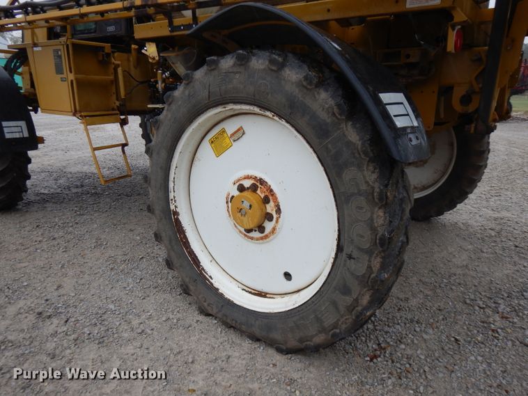 image for item FW9838 2001 Ag-Chem RoGator 854  sprayer