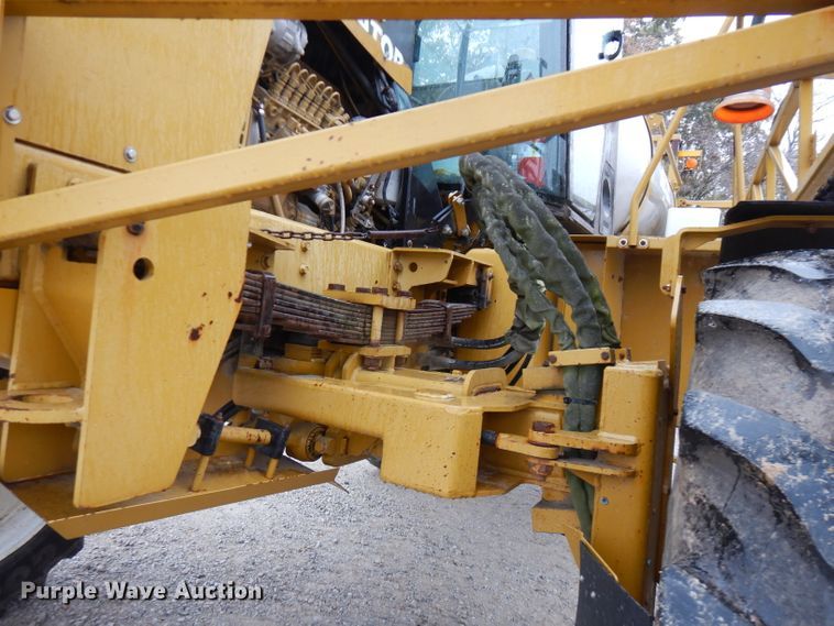 image for item FW9838 2001 Ag-Chem RoGator 854  sprayer