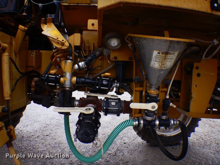 image for item FW9838 2001 Ag-Chem RoGator 854  sprayer