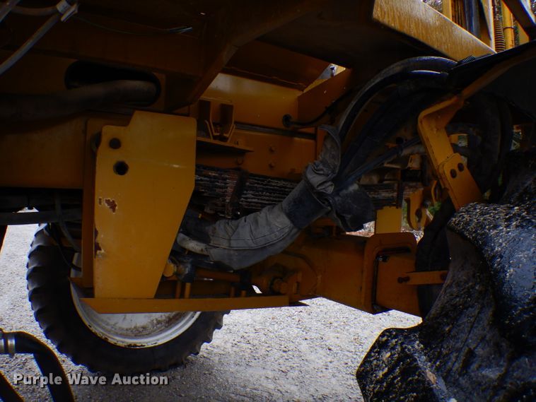 image for item FW9838 2001 Ag-Chem RoGator 854  sprayer