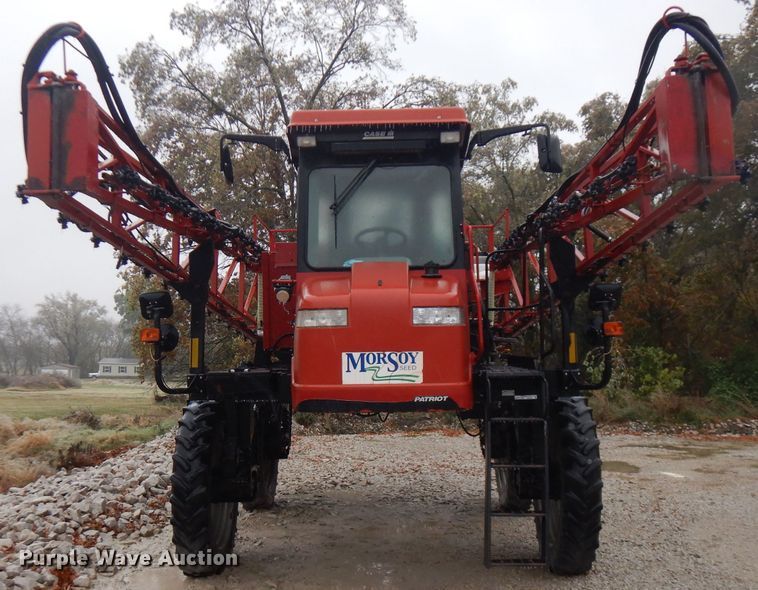 image for item FW9839 2005 Case IH Patriot SPX3185  sprayer