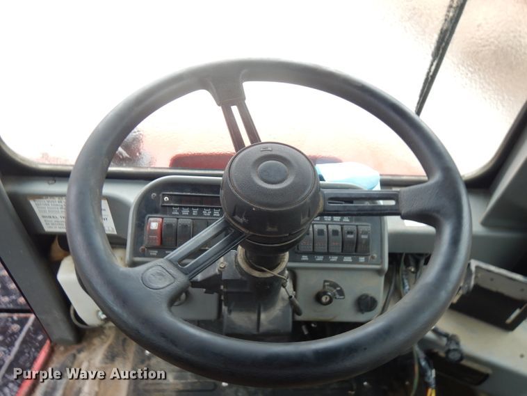 image for item FW9839 2005 Case IH Patriot SPX3185  sprayer