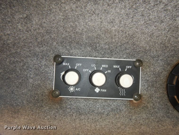 image for item FW9839 2005 Case IH Patriot SPX3185  sprayer