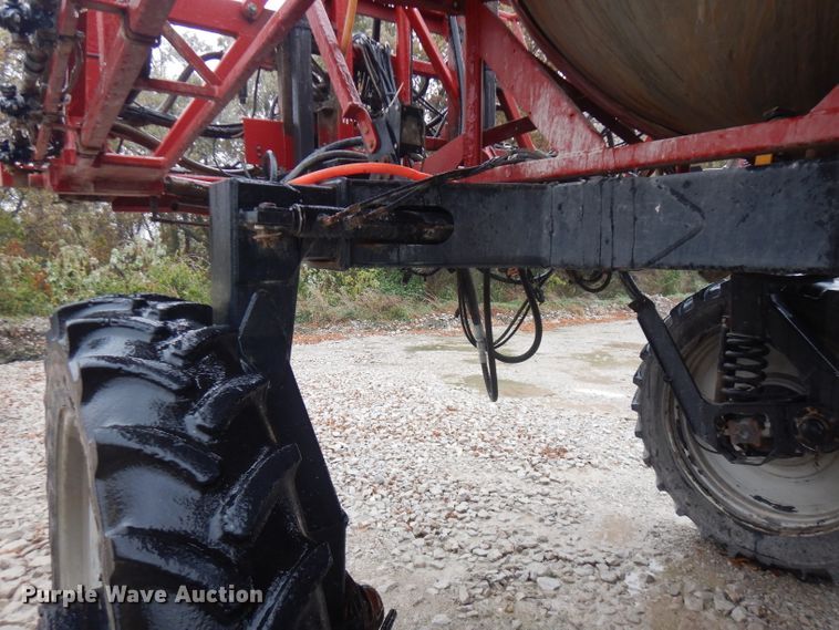 image for item FW9839 2005 Case IH Patriot SPX3185  sprayer
