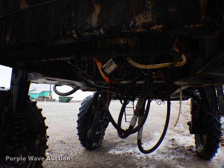 image for item FW9839 2005 Case IH Patriot SPX3185  sprayer