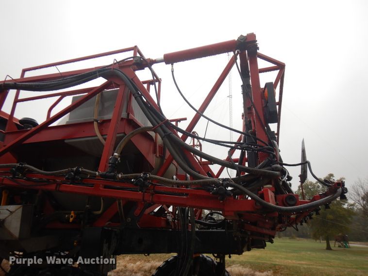 image for item FW9839 2005 Case IH Patriot SPX3185  sprayer