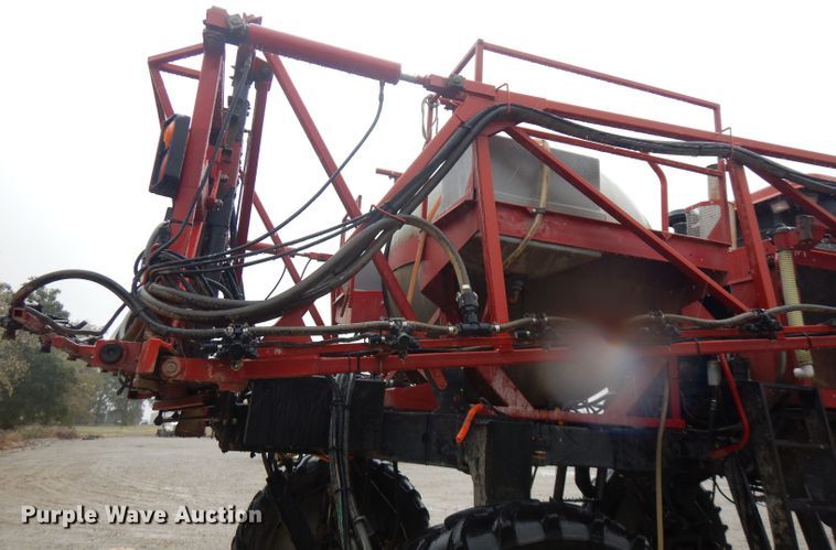 image for item FW9839 2005 Case IH Patriot SPX3185  sprayer