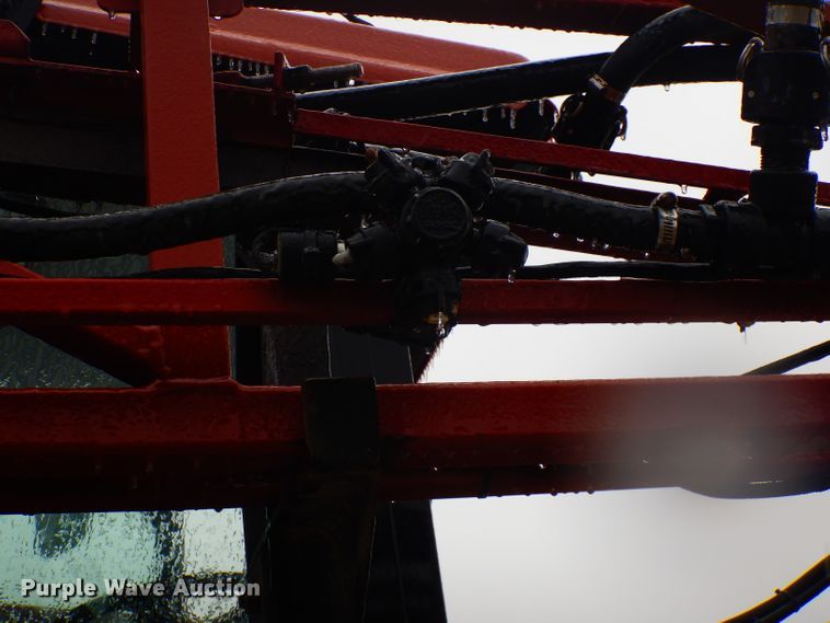 image for item FW9839 2005 Case IH Patriot SPX3185  sprayer