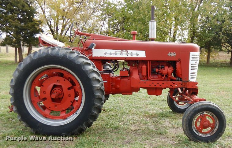 image for item FW9892 1954 International Farmall 400  tractor