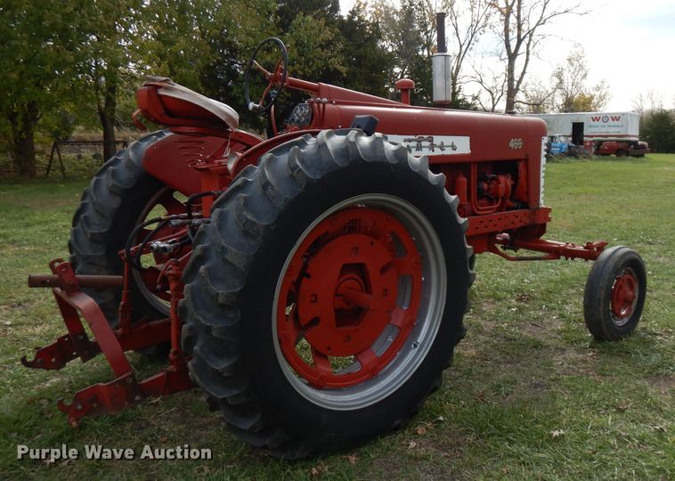 image for item FW9892 1954 International Farmall 400  tractor