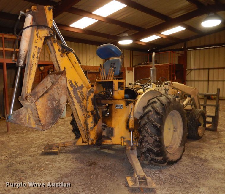 image for item GJ9558 Ford 3300  tractor