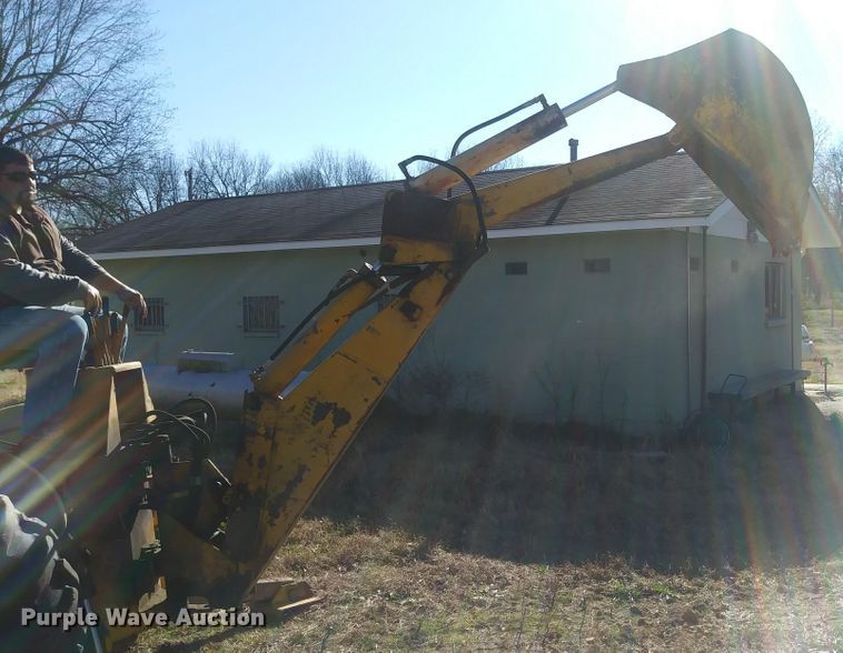 image for item GJ9558 Ford 3300  tractor