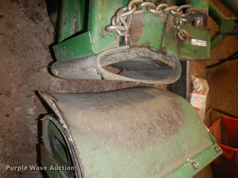 image for item GJ9574 Bowie tree shaker