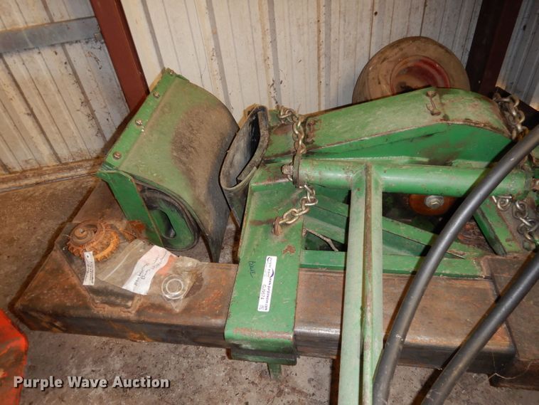 image for item GJ9574 Bowie tree shaker