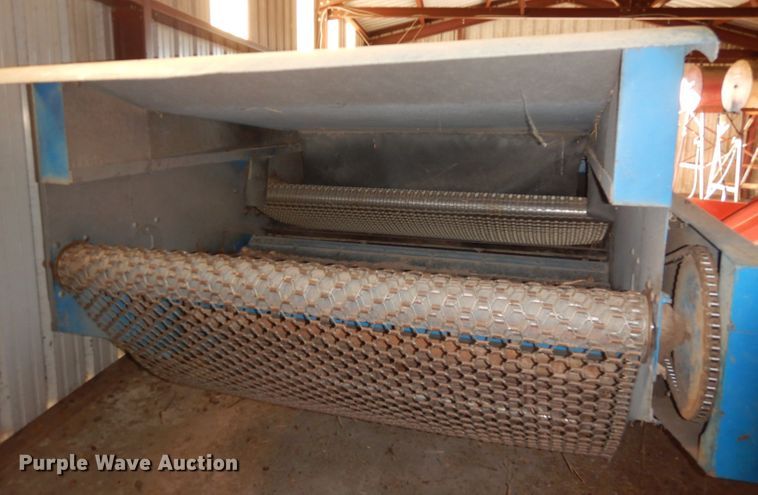 image for item GJ9575 Blue pecan nut hustler collector